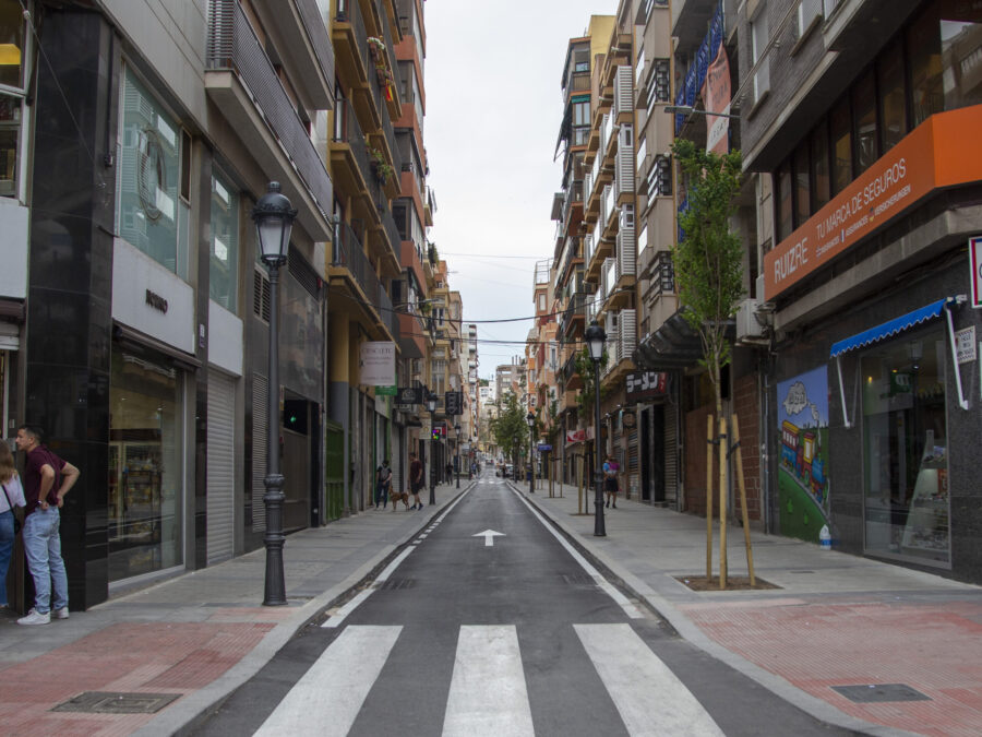 Tizor culmina las obras de mejora de dos calles en el centro de Alicante